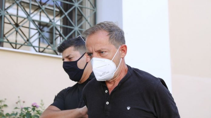 Dimitris Lignadis: The prosecutor asks to be referred to trial for four rapes of minors