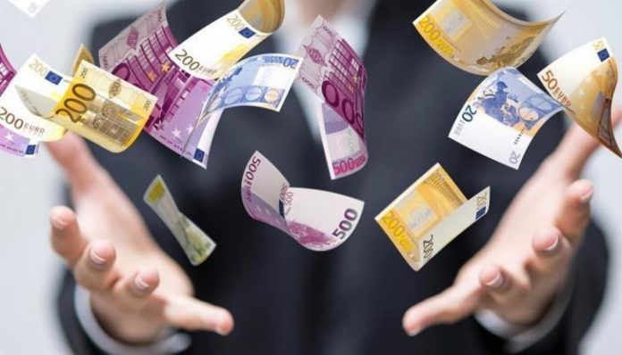 One-time € 92.3 million for 806 civil servants