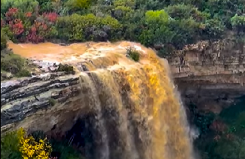 Cypriot spectacle: The Prasteio Avdimos waterfall accompanied by rain (video)