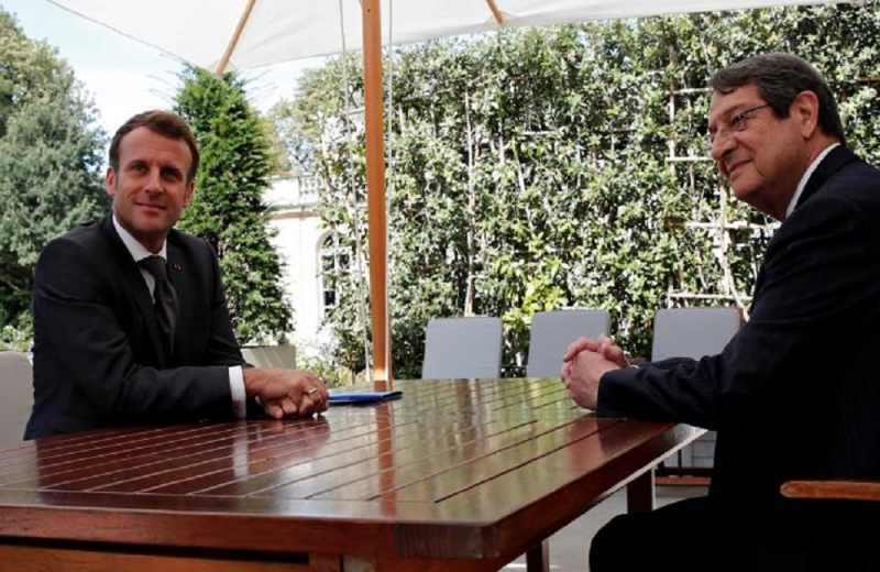 Bilateral meetings of the President with Macron, Michel and Kerry on the sidelines of the Summit in France