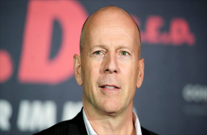 Bruce Willis is ending his career for health reasons - He suffers from ...
