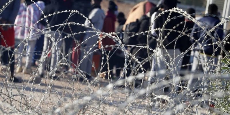 Μεταναστες φ&omicron ;βοyνται να επιστρΕψουν στο Που&rho 