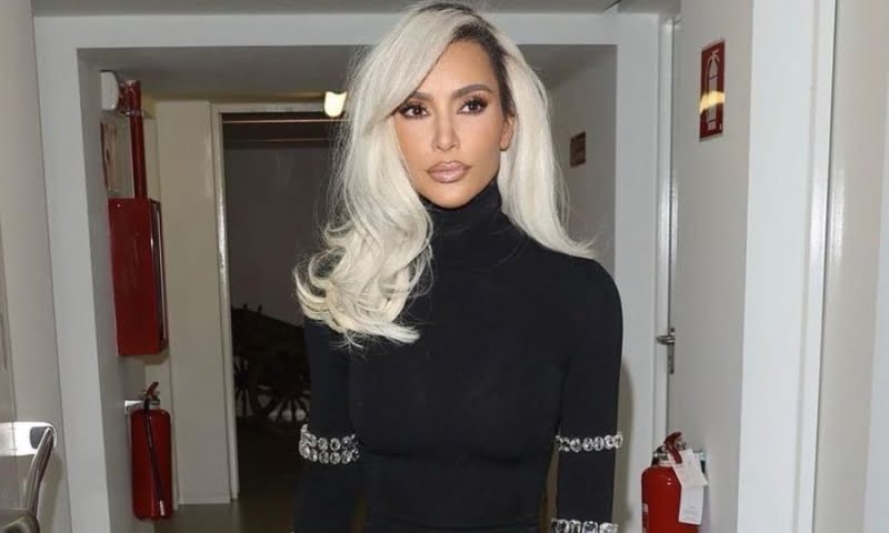 Kim Kardashian: Για ποιο λoγο θα πληρoσει ποι νor 1.26 εκ. δολαρiων;