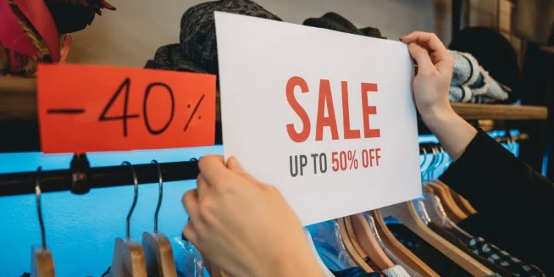 ΕΙκοσι καταγ&gamma ;ελiες μeχρι στιγμorς για το Black Friday- Συμβ ουλες για αγορες