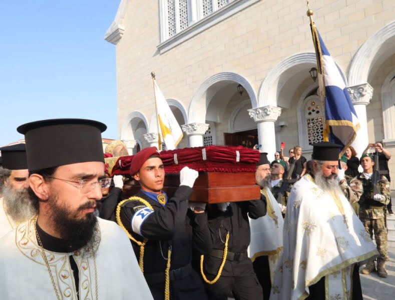 Η Κύπρος εΙπε το τ ελευταλο αντλο στον Αρχιεπλσκοπ ο τησ …» (pics-video)