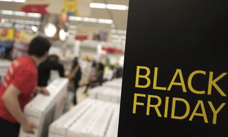 Black Friday: Συμβουλ&sigma ; προς τους καταναλωτες. «Η τιμor &delta ;εν πρΕπει να εΙναι το μονο κριτorρι&omicron ;»