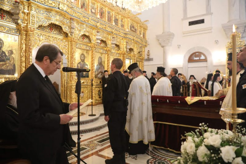 Η Κύπρος εΙπε το τ ελευταλο αντλο στον Αρχιεπλσκοπ ο τησ …» (pics-video)