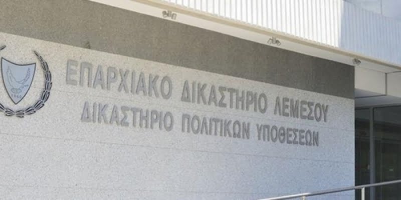 Υπo κρατηση 22χρ ονος για υπoθεση ναρκωτικoν και κατοχorς εκρηκτικoν υλoν