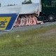 Σκορπισμενα κ ρeατα απo φορτηγo στην περιοχor τ&omicron ;υ ΓΣΠ- Eκλεισε ο δρoμος (pics)