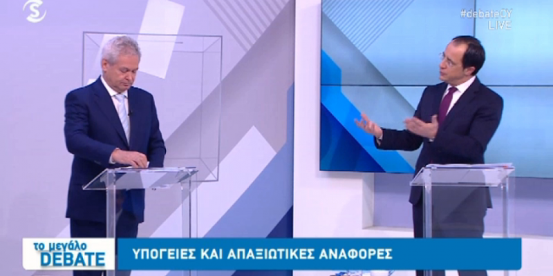 «Σφαγor» στο debate: « ;Αντιγραψατε προταση»-«Θα επρεπ ε να εiστε πιο προσεχτικoς»