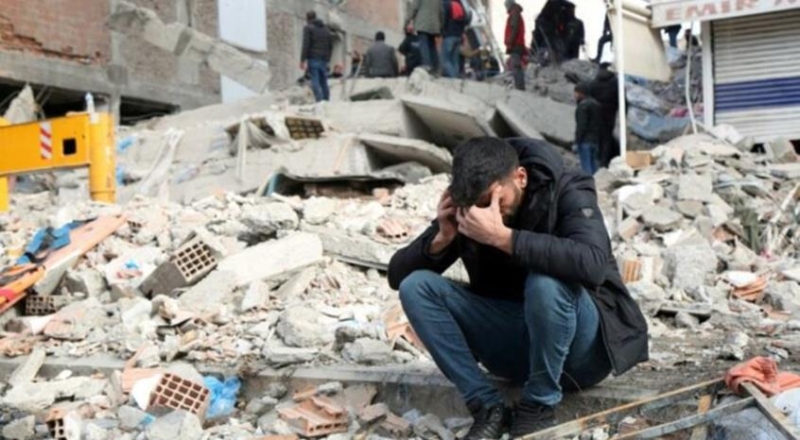 ΣυνεχΙζεται &eta ; ροor σεισμόπληκτων στα κατεχόμε να απo την Τουρκiα