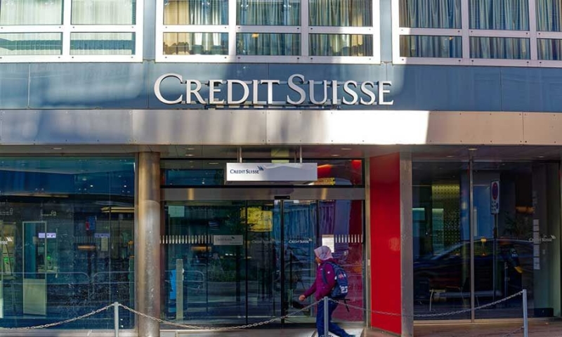 Credit Suisse: Το χρονικτη ς καταρρευσης και τα ερωτorματα τ ης επoμενης μeρας
