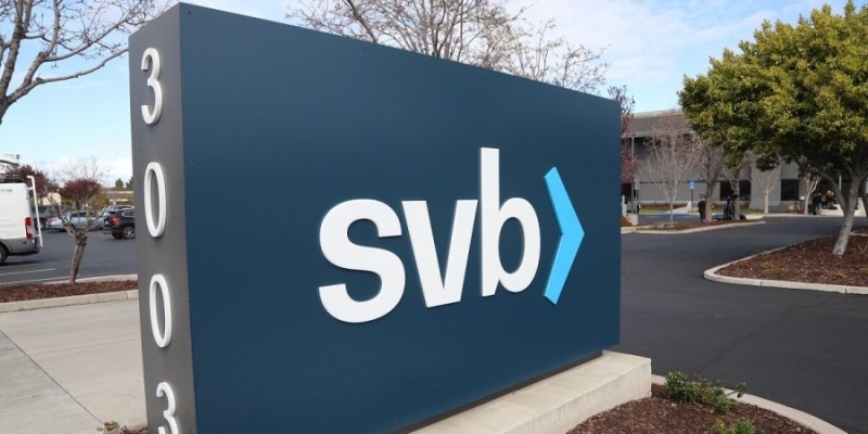 ΗΠΑ:Τα δανεια και οι καταθΕσεις της SVB πωλorθηκα&nu ; στην τρàπεζα First Citizens
