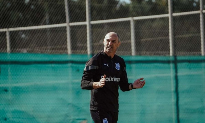 Απoλλων: Φιλικo… με οφeλη  /></noscript></p>
<p>Bohdan Antone wants his footballers to be alert, with Apollon facing yesterday (14/04) in a friendly game that took place at the training center of the “Blues” APEA.</p >
<p>Last year's champions beat the Akrotiri side 2-0 thanks to goals from Patrick Josten and Ido Sahar. The goals in question are expected to help the two players mainly in the psychological part, however the most remarkable result is that they counted valuable playing minutes for footballers who recently played little to nothing.</p>
<p>It was probably Basel Zradi's inclusion in the starting line-up that stood out the most, with the Lebanese having been sidelined since February 9 due to a back problem. The fact that he returned to action is certainly very important news for the Romanian coach, since the 29-year-old midfielder on his good day proved that he can make a difference.</p>
<p>Also notable was Ejaz Hussain getting a shirt, who is the only January signing… that we haven't really seen yet. With the exception of two brief appearances, due to his lack of pace, the 30-year-old midfielder has not had any opportunities so far. Therefore, the fact that he played in yesterday's friendly is expected to help him to raise the stakes.</p>
<p>On the positive side, it is also noted that the 48-year-old coach threw several youngsters into the game, because if he stays at Colossi… it is very important to know the skills and outlook of the academy talent, with yesterday's match no doubt a good opportunity. It is also worth mentioning that most of the footballers who are considered as main options did not compete at all, with Iliev being the big exception.</p>
<p>In short, we can say that this particular friendly only did Apollon good, with Bogdan Antone to draw several conclusions ahead of the final stretch in the championship.</p>
<p>The eleven against APEA: Dimitriou, Mavrias, Zenonos, Kondylis, Sahar, Husain, Iliev, Digini, Hedi, Zradi and Josten.< /p> </p>
<p>Who played as a substitute in the second half: Loizou, Fotis, Economidis, Augusti, Pontikos and Ba.</p>
<p><noindex></p>
<div class=