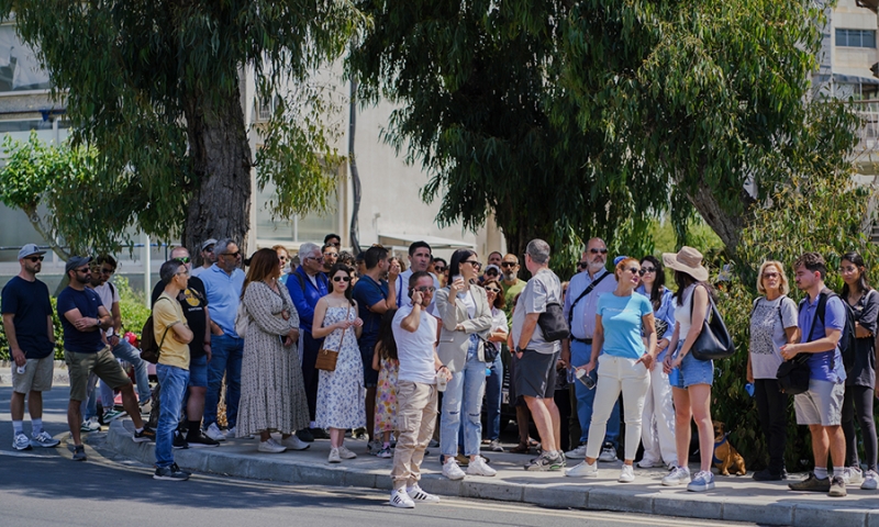 Δεκαδες κατοικ&omicron ι της Λεμεσοy γνόρισαν τη μοντε&rho 