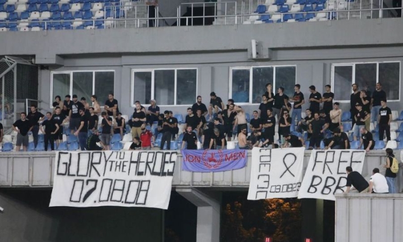 Πorγαν να επιτεθον στους ΑΠΟΕ Λλστες οι Γεωργιανολ (βλντεο)