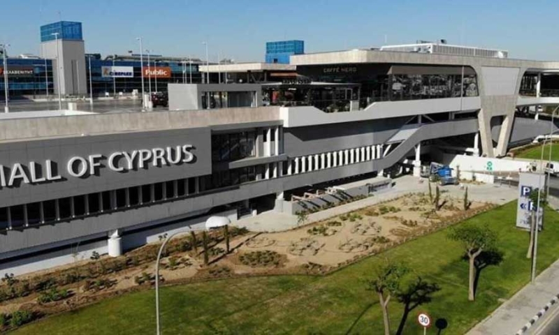 ΓιατΙ αποφα&sigma ;ισαν να χρεoνουν την σταθμευση &sigma ;το Mall of Cyprus