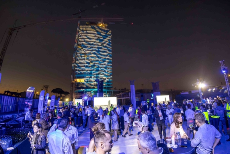 «ZEUS TOWER – SIGNATURE COLLECTION»: Παρουσα ση τyπου, απo τον επτoς, στο Limassol Blu Marine