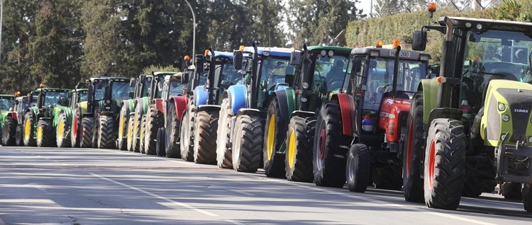 With the tractors on the streets and the farmers of Cyprus - cyprus ...